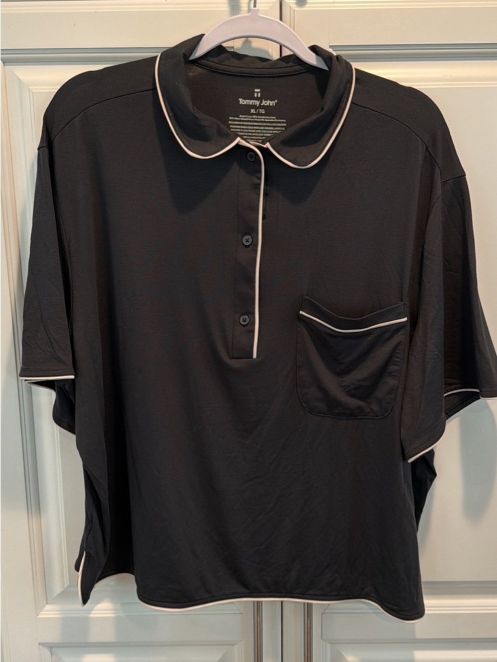 Tommy John Women’s XL Black Pajamas with Cream Contrast Piping